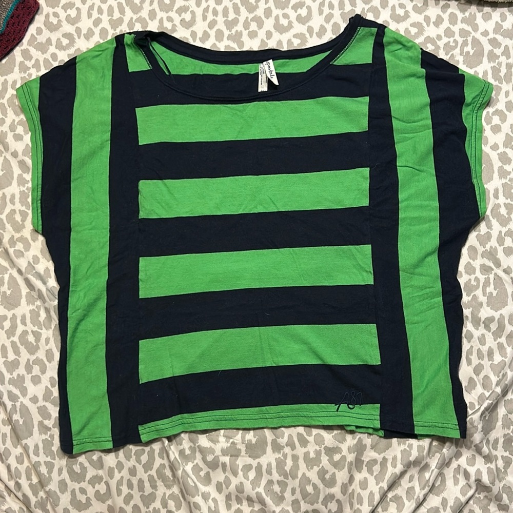 Aeropostale loose fitting Crop Top